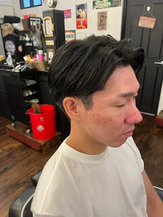 ショート 山崎 ユキヤのヘアスタイル