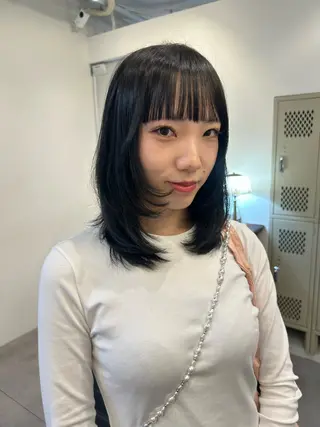 ミディアム rina /レイヤー /ヘルシーヘアのヘアスタイル