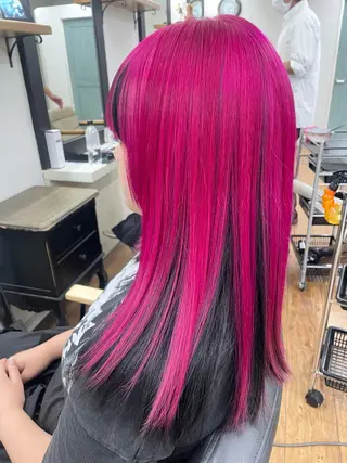 ロング カラー 青木 優歩のヘアスタイル
