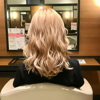 カラー ブリーチなし/レイヤ ー特化🌈Tommyのヘアスタイル