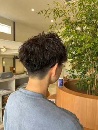 ミディアム パーマ メンズ 坂本 一真のヘアスタイル