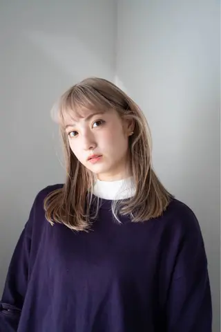 セミロング カラー 月100人以上 髪質改善施術|谷口のヘアスタイル