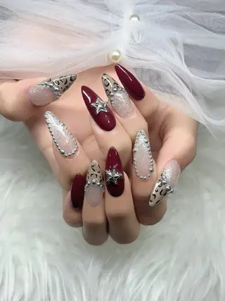 ネイル YOLO NAILのネイルデザイン