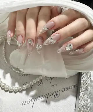 ネイル Rina Mika Nailsのネイルデザイン