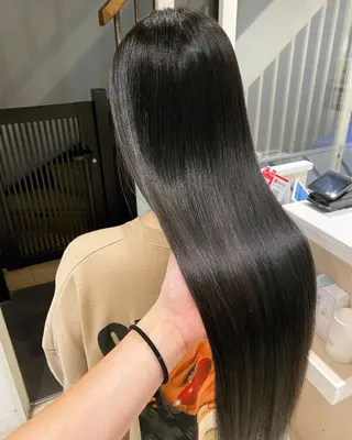 ロング 🌈評価No.1🌈 艶髪カラー❌エクステのヘアスタイル