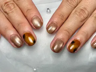 カラー プライベートサロン LUANAのネイルデザイン