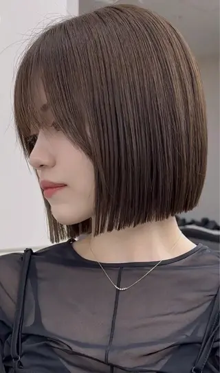 ミディアム 三浦 柚香のヘアスタイル