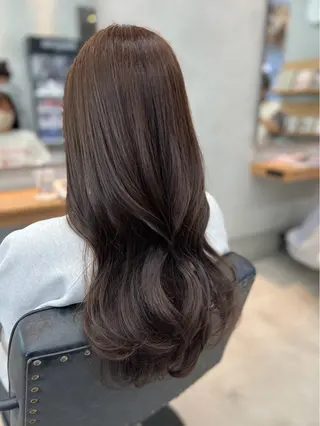 ロング カラー SOYON AYAKAのヘアスタイル