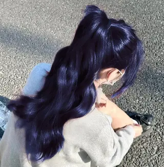ロング カラー ラベンダー💜 グレージュ🩶のヘアスタイル