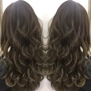 セミロング ロング カラー 髪質改善 中川 翔のヘアスタイル