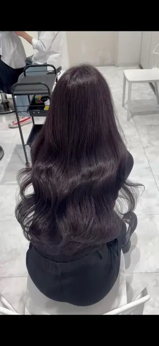 ロング カラー 透明感ワンホン カラー🤍つぶら🤍のヘアスタイル