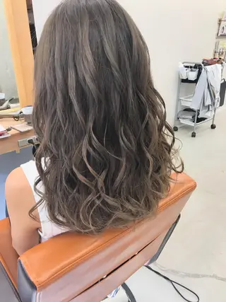 ミディアム 豊中駅3分eha レッスンモデルのヘアスタイル