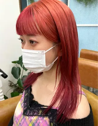 ミディアム カラー 森安 華楠のヘアスタイル