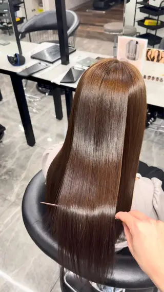 セミロング りきと🦋河原町 縮毛矯正/艶カラーのヘアスタイル