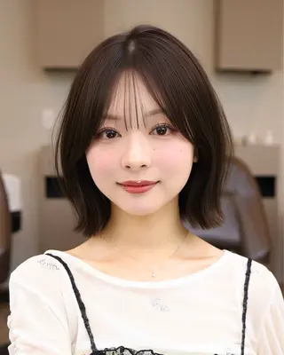 ショート カラー 丸山 心 / 艶カラーのヘアスタイル
