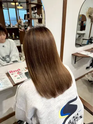 カラー ROUIS ホノカのヘアスタイル