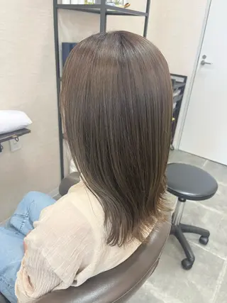 ミディアム 鈴木 絢奈のヘアスタイル