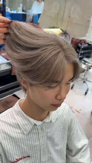 ショート カラー メンズ メンズブリーチ カラーhirokoのヘアスタイル
