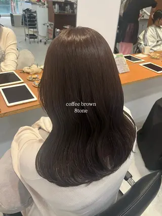 カラー 山口 愛結のヘアスタイル