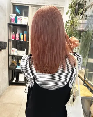 ミディアム カラー オリーブ/縮毛♡ Natsuno🩰のヘアスタイル