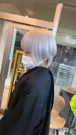 ショート andKおもろまち店 艶ダブルカラー✨のヘアスタイル