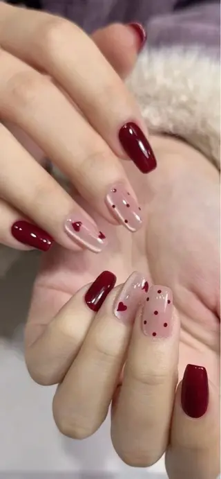 ネイル クリスタル ネイルのネイルデザイン