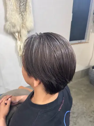 カラー 永野 いずみのヘアスタイル