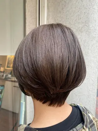ショート カラー haru .のヘアスタイル