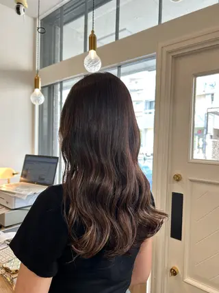 ロング カラー MAISON ema 🩵笹野 希里香のヘアスタイル