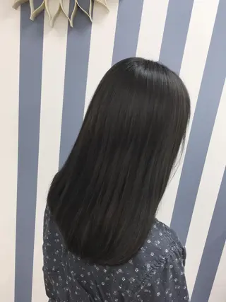 セミロング noa ノアのヘアスタイル