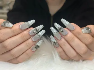 ネイル Nie Nail Shinokuboのネイルデザイン