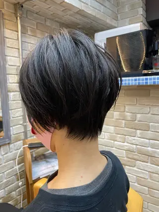 ショート レイヤースタイル⭐️ 村上のヘアスタイル