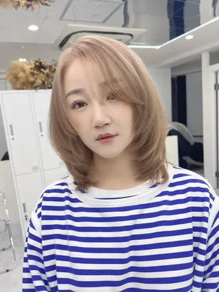 セミロング カラー 髪質改善ストレート髪 質改善カラー特化中崎のヘアスタイル