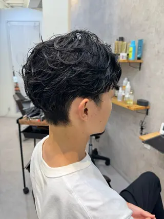 ミディアム パーマ メンズ 似合う髪型見つけます AYAKAのヘアスタイル