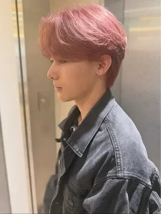 ショート kanta 梅田 韓国ハイトーンのヘアスタイル