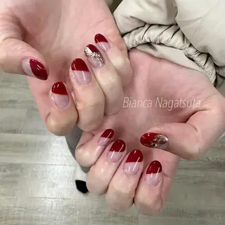 ネイル ちゅるん美フォルム 🦋AIRAのネイルデザイン