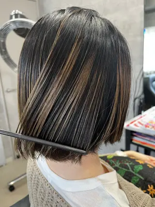 カラー ヤマモト ヒロミのヘアスタイル