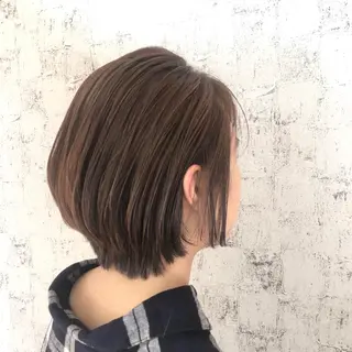 ショート カラー 小顔レイヤー/ ベージュ🤍Rieのヘアスタイル