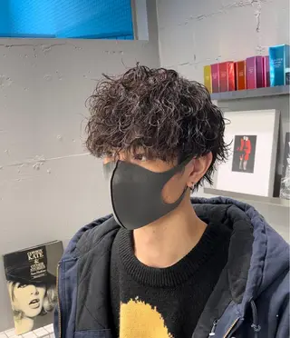 パーマ メンズ k jの眉毛・アイブロウイメージ