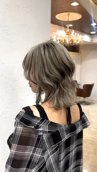 ミディアム カラー 山本梨華/ 透明感カラーのヘアスタイル