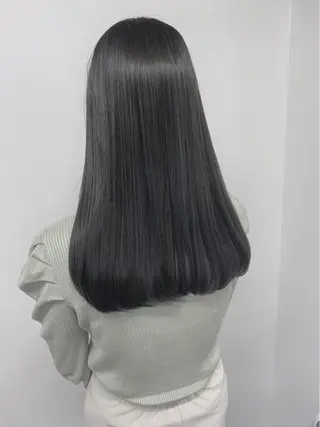 ロング カラー ヘアアレンジ Sol plusのヘアスタイル