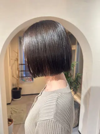 ショート カラー 【Uneユヌ】菊地 春那のヘアスタイル