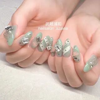 ネイル R inのネイルデザイン