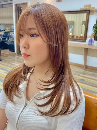 セミロング カラー SHIN🌿柏美容師 レイヤーボブカラーのヘアスタイル