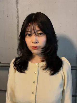 ミディアム カラー nao 𝜗𝜚のヘアスタイル