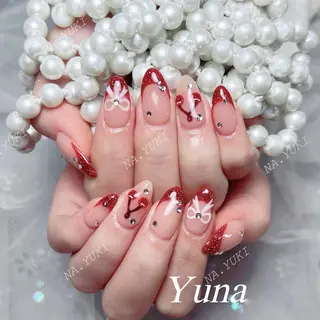 ネイル 🦋 Queenieのネイルデザイン