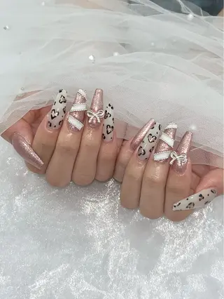 ネイル akari🎀 京橋 ARRINEのネイルデザイン
