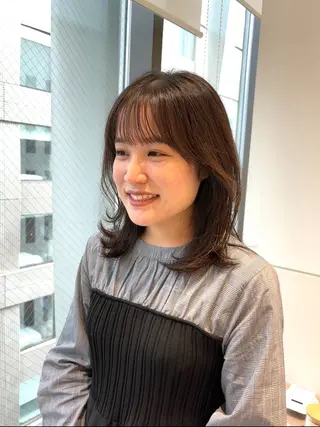 ミディアム カラー 久力琴音''透明感 カラー''アレンジのヘアスタイル