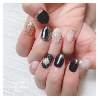 ミディアム ネイル 🐾enen style 🐾のネイルデザイン