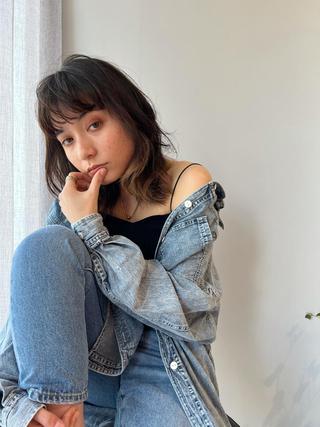 ミディアム 岸川 恭子のヘアスタイル